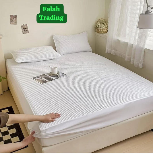 Waterproof Mattress Protector For Bed With Breathable Comfort