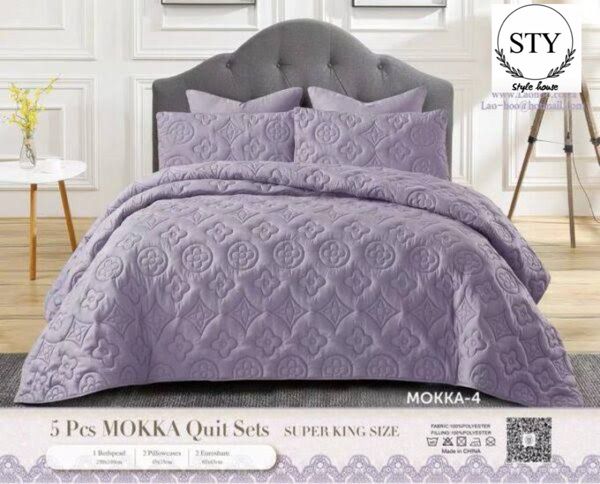 Mokka Five Piece Quilt Set Queen Size Bedding Complete Look