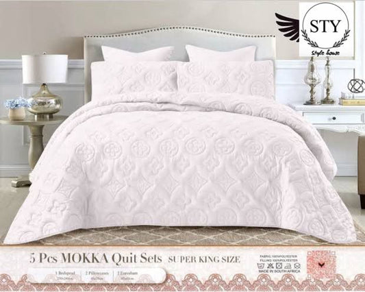 Mokka Five Piece Quilt Set Queen Size Bedding Complete Look