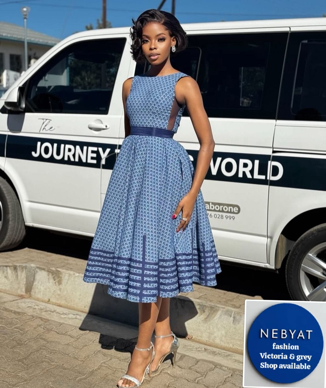 Elegant Traditional Dress For Special Occasions And Events
